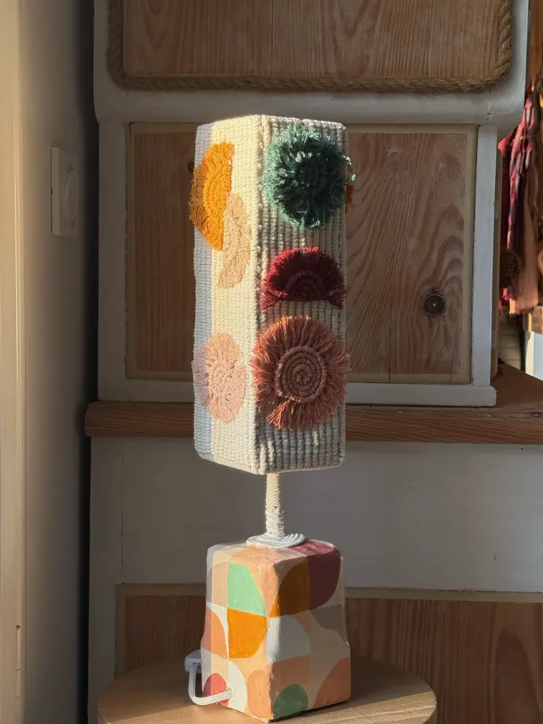 Lampe inspiration vintage en macramé