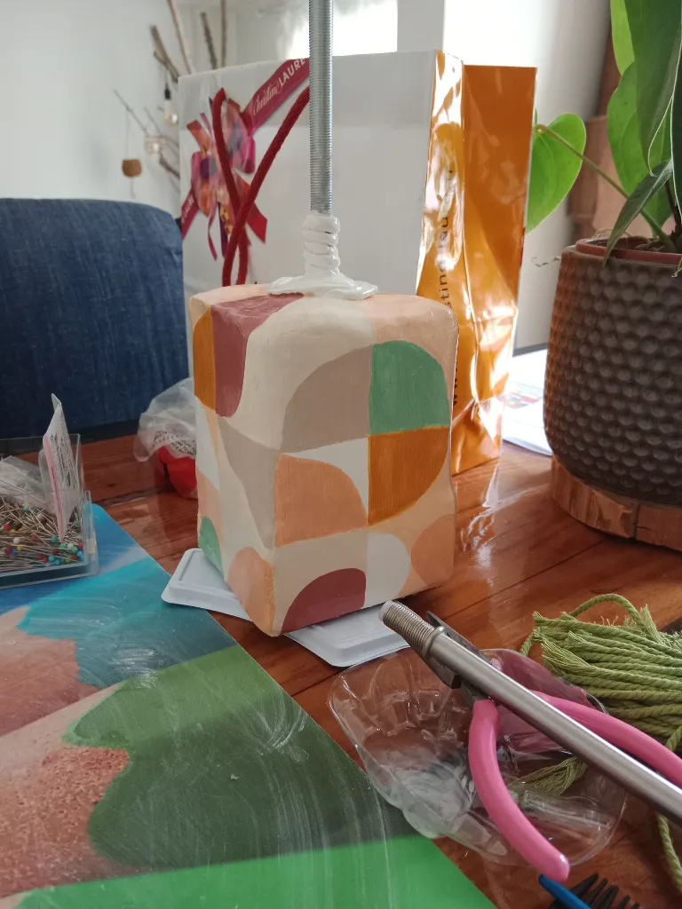 Lampe inspiration vintage en macramé